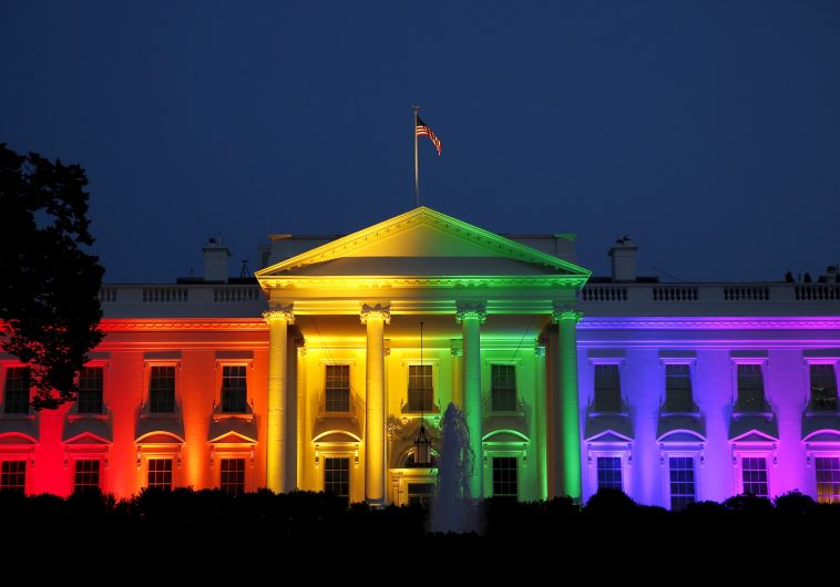 White House lights up after gay marriage ruling