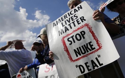 Activists gather at a Capitol Hill rally against the Iran nuclear deal in Washington September 9, 2015