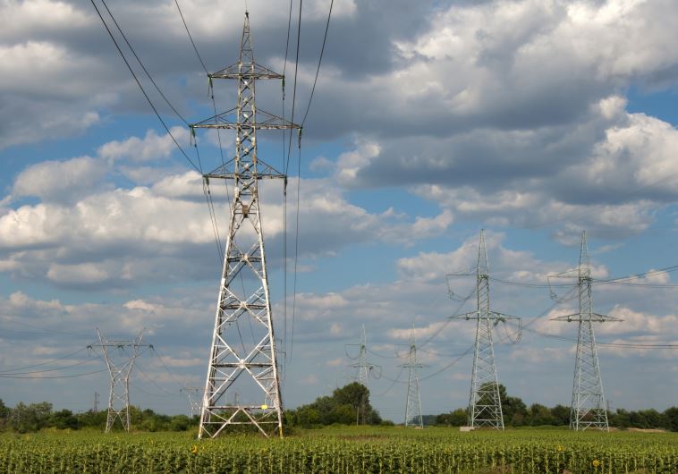 Electric poles (illustrative). (credit: INGIMAGE)