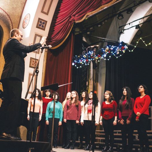 Micah Hendler directs the Jerusalem Youth Chorus