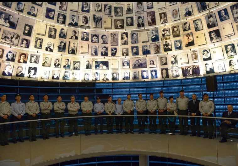 IDF General Staff holds meeting at Yad Vashem ahead of Holocaust Memorial Day, April 13, 2015