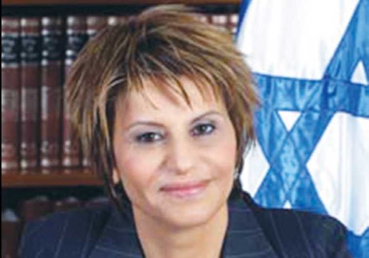 DALIA ITZIK.