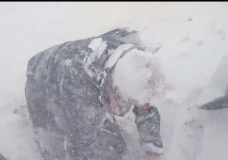 Hit by Avalanche in Everest Basecamp.