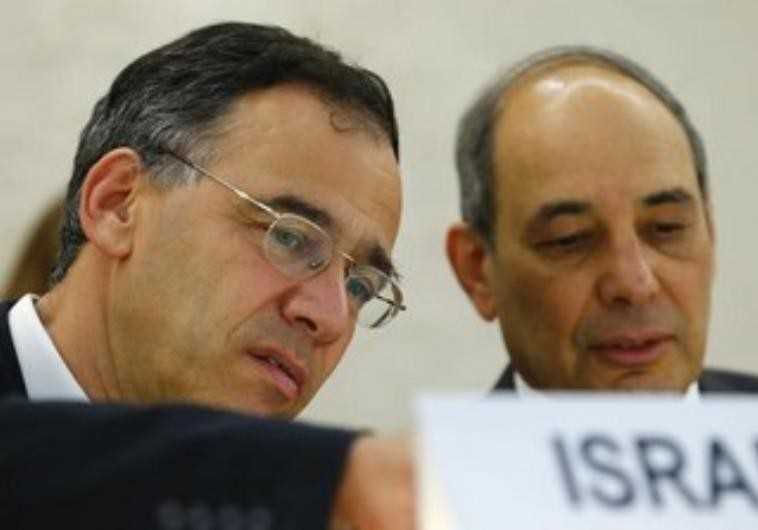 State Attorney Shai Nitzan (L).