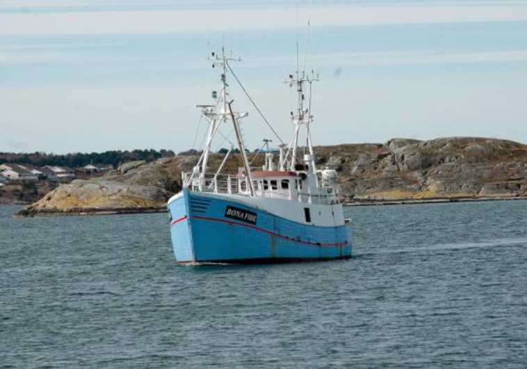Swedish trawler leaves for Gaza in attempt to break blockade‏.