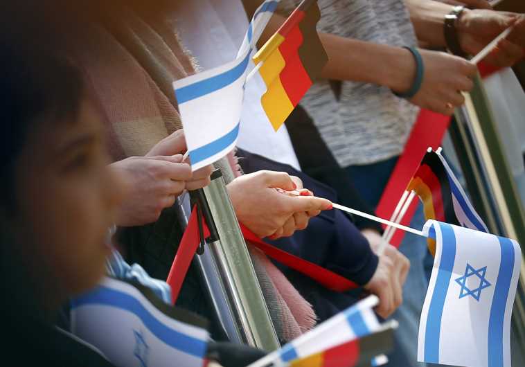 German and Israeli flags 