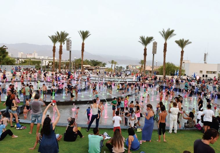 Eilat’s musical fountain.
