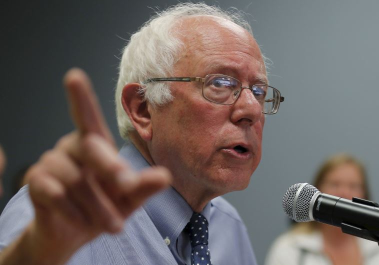 Democratic presidential candidate and US Senator Bernie Sanders (I-VT) speaks during a town-hall campaign stop at New England College in Concord, New Hampshire