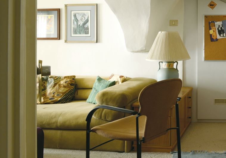 An extra bedroom in the house features the tell-tale Ottoman arches from the home’s 650-year history.