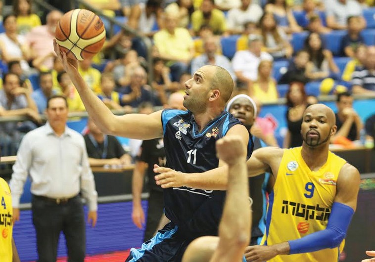 Hapoel Eilat forward Elishay Kadir