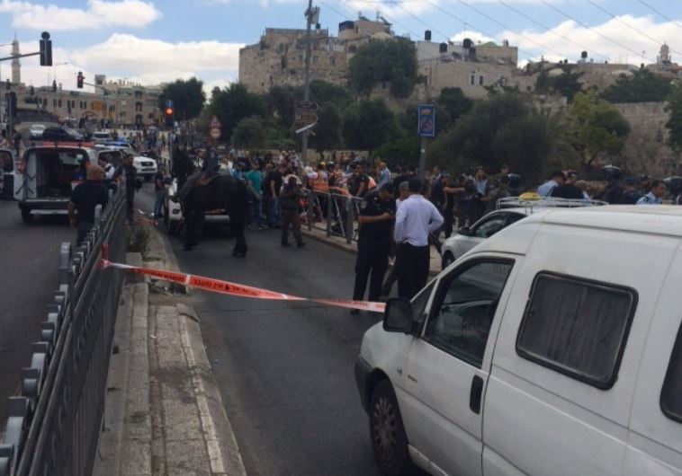 Stabbing attack near Damascus Gate