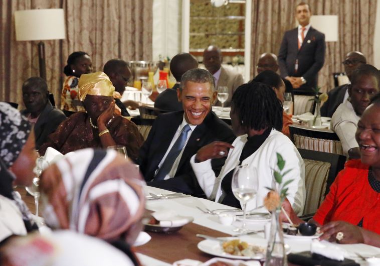  Obama attends private dinner with family members at his hotel restaurant after arriving in Nairobi July 24, 2015.