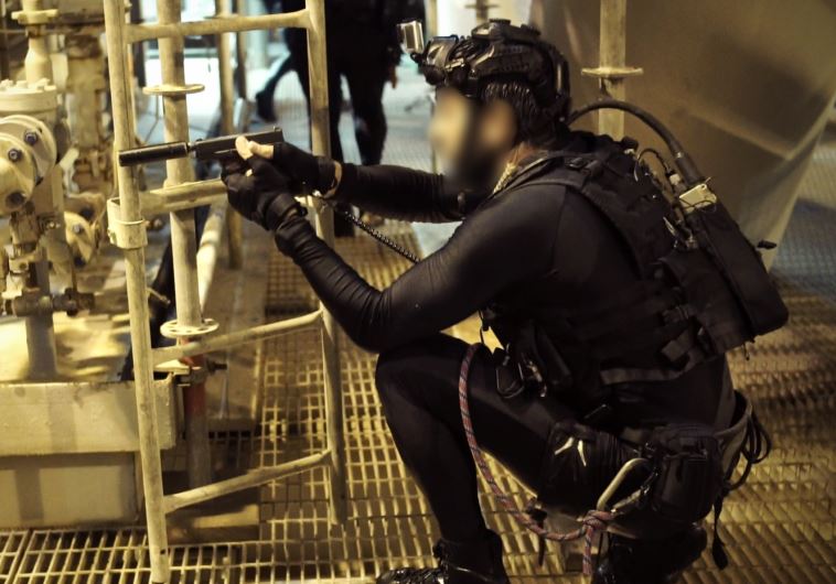 Israeli Navy guarding Tamar gas field