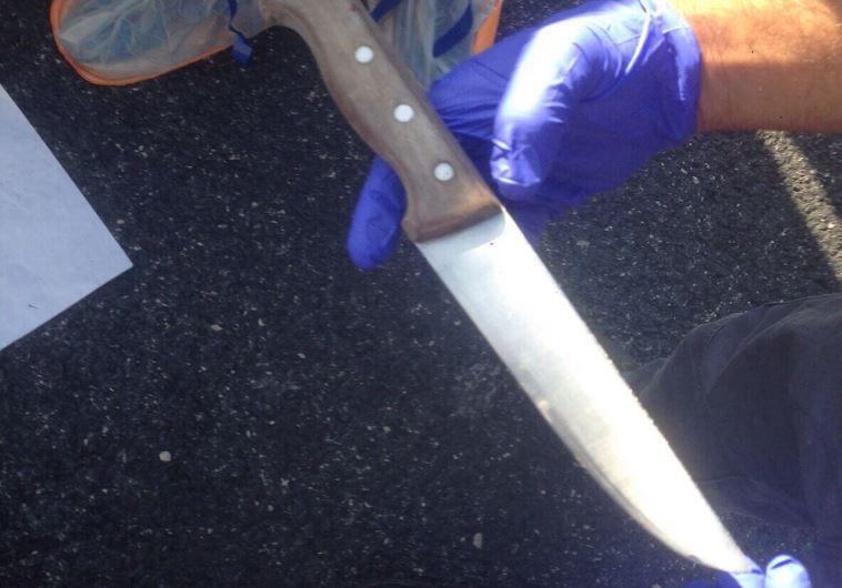 Knife used in Jerusalem attack, October 17, 2015