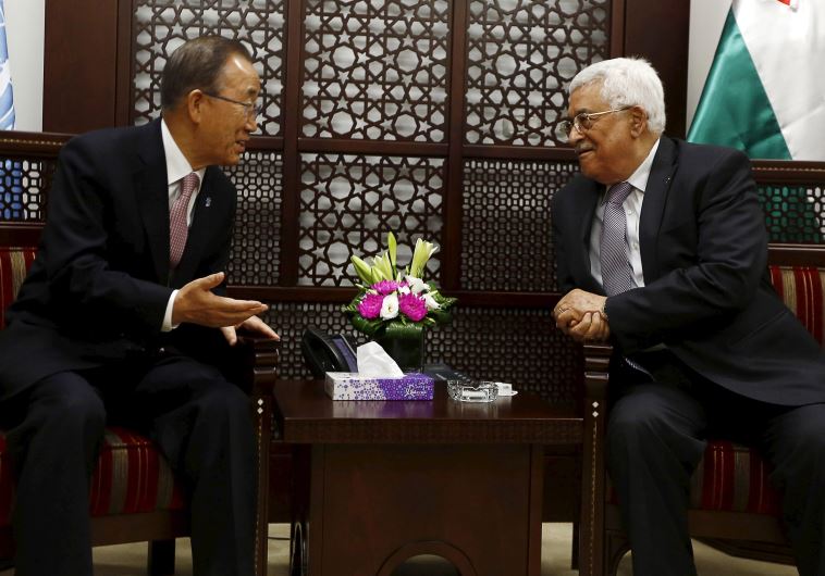 Palestinian Authority President Mahmoud Abbas (R) meets UN Secretary-General Ban Ki-moon in Ramallah October 21, 2015. 