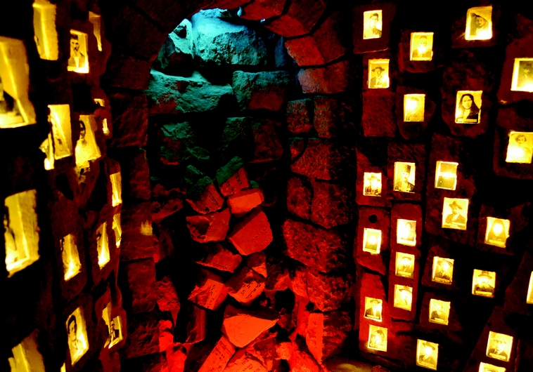 Au musée Beth Hadassah