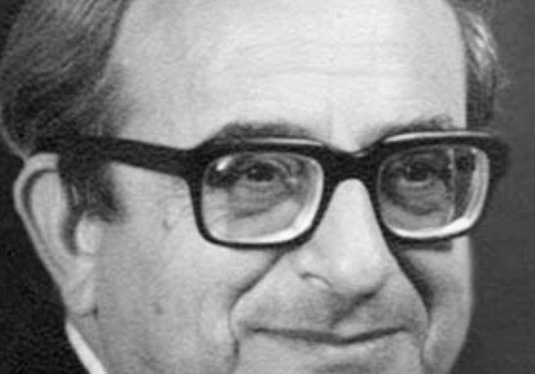 Former president Yitzhak Navon