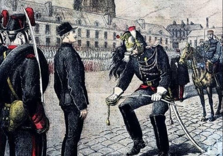 Picture by Henri Meyer on the cover of ‘Petit Journal’, January 13, 1895, captioned ‘The Traitor.’