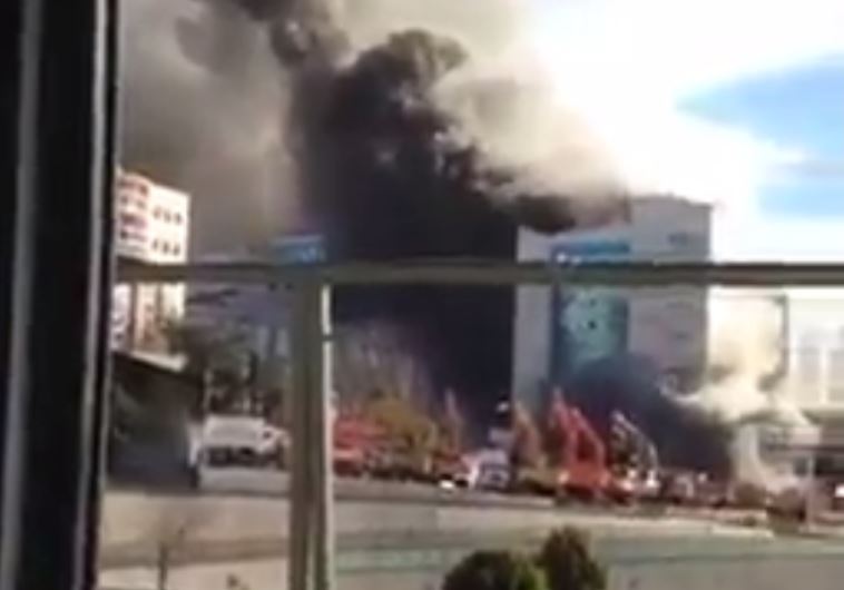 Explosion rocks Istanbul's Sultanahmet Square