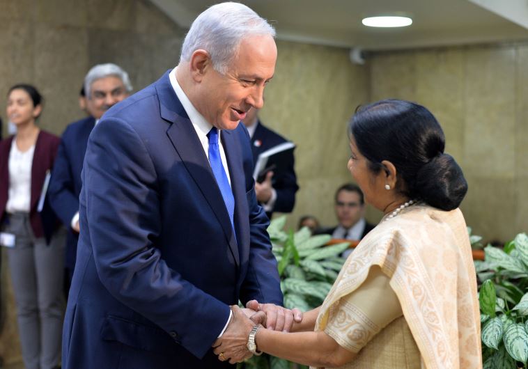 Indian External Affairs Minister Sushma Swaraj with Prime Minister Benjamin Netanyahu ‏