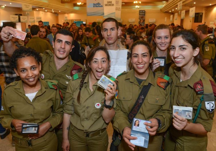 HAPPY LONE SOLDIERS at Thursday’s ‘Yom Siddurim’ event sponsored by Nefesh B’Nefesh and Friends of the IDF.