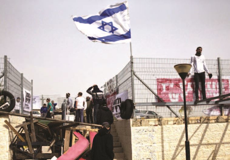 A major problem – the evacuation of settlers.
