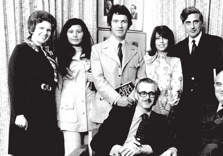 FROM LEFT, standing: Shulamit Amir, Weill’s secretary Shoshana, Rodney Franklin, Hannah Amit, Alex Berlyne, Andrew Griffel, Ina Friedman; seated: Asher Weill and George Weidenfeld.