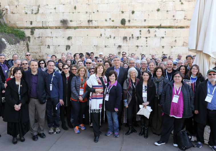 Reform Jews pray at new Western Wall egalitarian section