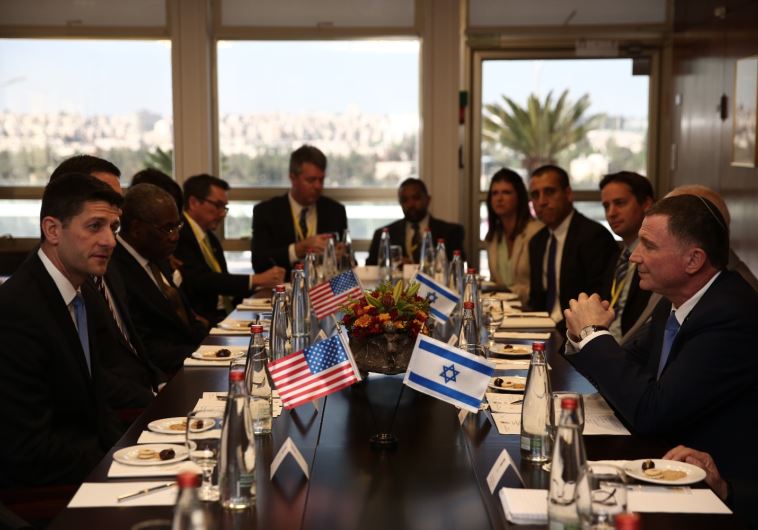 US Speaker of the House Paul Ryan (L) sits across from his Israeli counterpart Yuli Edelstein (R) as he visits the Knesset‏