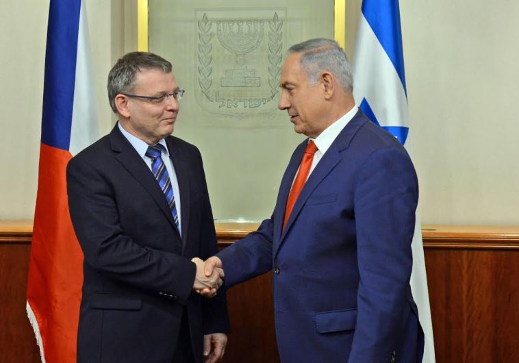 Prime Minister Benjamin Netanyahu and Czech Foreign Minister Lubomie Zaoralek.