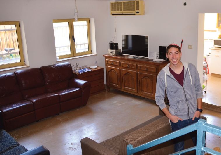 Yered Stufflebeam, 19 and the third in his family to join the IDF, finds the new Lone Soldier Home in Jerusalem ideal for his purposes