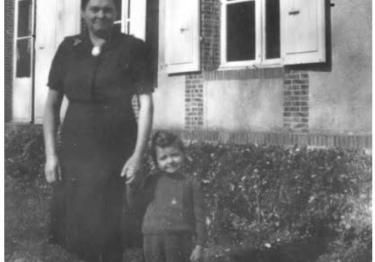 Marthe Coche, Blaindainville, 1942