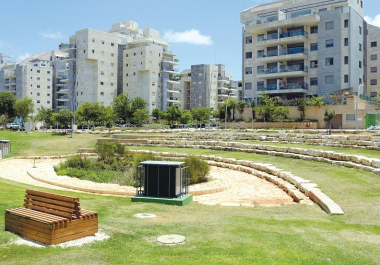 BENEATH KFAR SABA’S Yarok neighborhood the local hybrid biofilter quietly purifies the town’s groundwater.