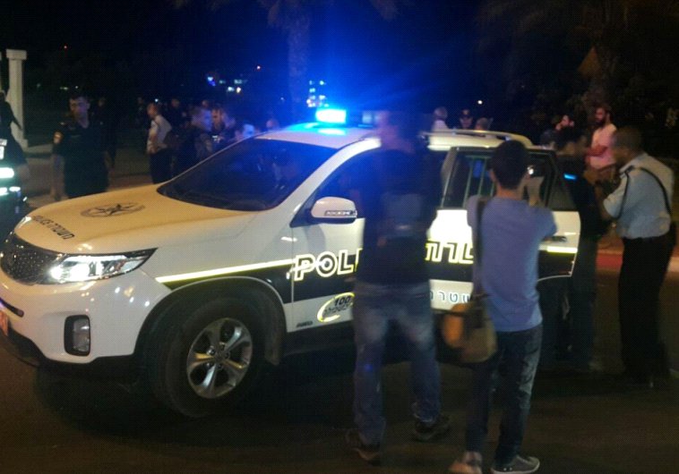 13 Jews and Arabs arrested as violence flares in Ashkelon over Palestinian hunger-striker