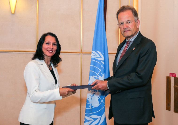 Aviva Raz Shechter, the new Israeli ambassador to the UN and Michael Møller, Director-General of the UN Office at Geneva.