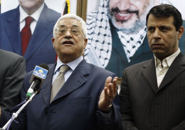 Palestinian President Mahmoud Abbas and Muhammed Dahlan (right)