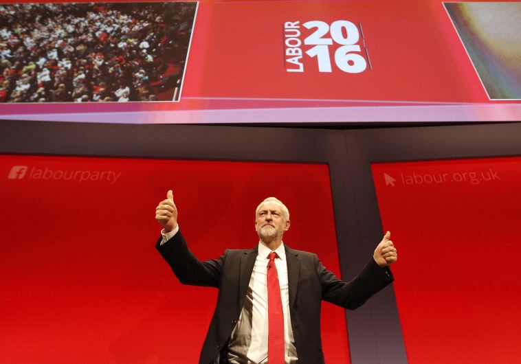 DATE IMPORTED:September 28, 2016Britain's Labour Party leader Jeremy Corbyn gestures after delivering his keynote speech at the Labour Party conference in Liverpool, Britain, September 28, 2016. 