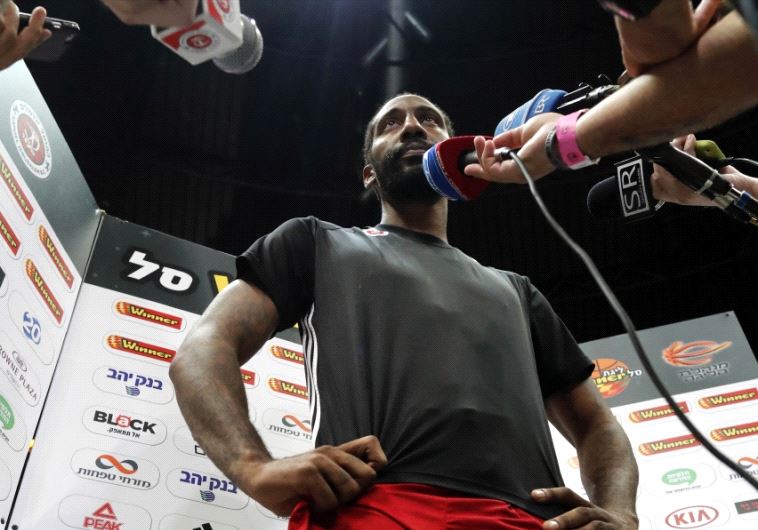 Amar’e Stoudemire speaks to journalists after a training session, October 7