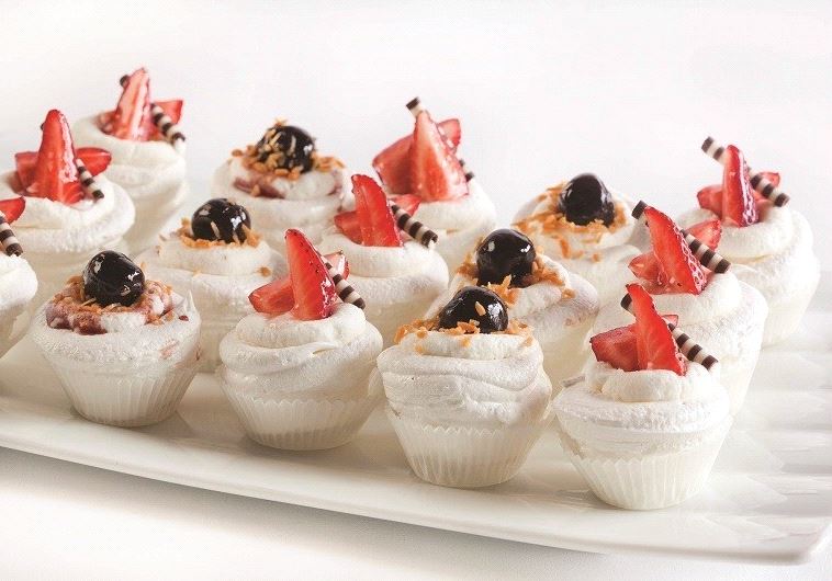 Sweet Delights – Individual Pavlova’s