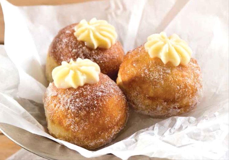 Bombolonases