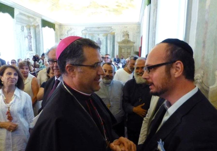 Palermo Archbishop Corrado Lorefice (left) with Shavei Israel’s emissary to Sicily, Rabbi Pinhas Punturello (right).