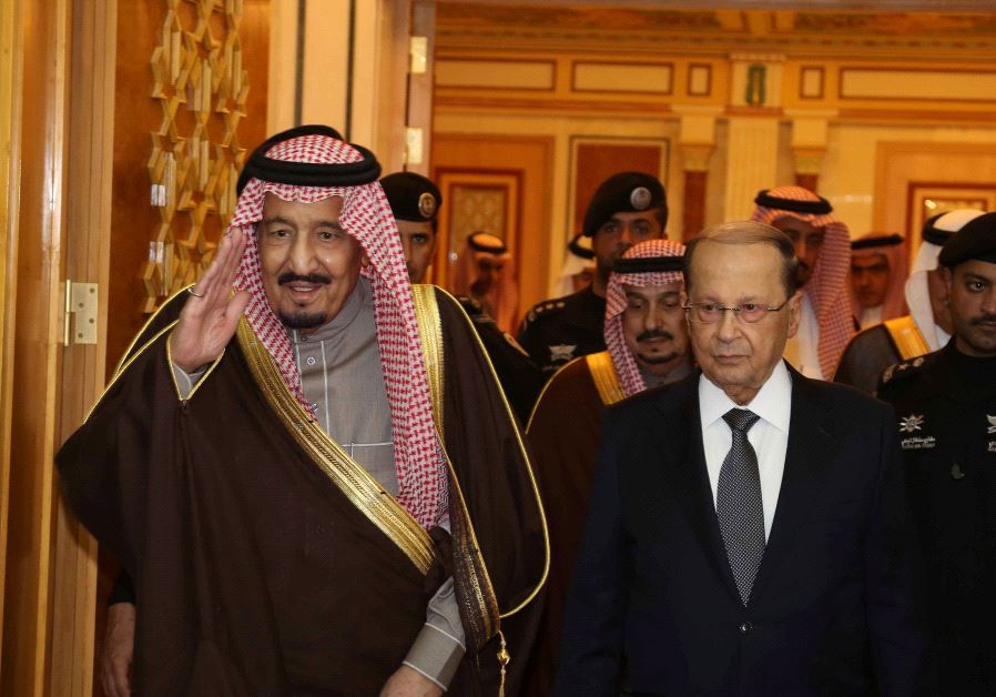 Saudi King Salman bin Abulaziz Al-Saud welcomes Lebanon's President Michel Aoun (R) in Riyadh, Saudi Arabia, January 10, 2017