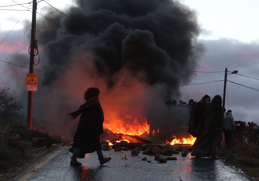 Evacuation of Amona