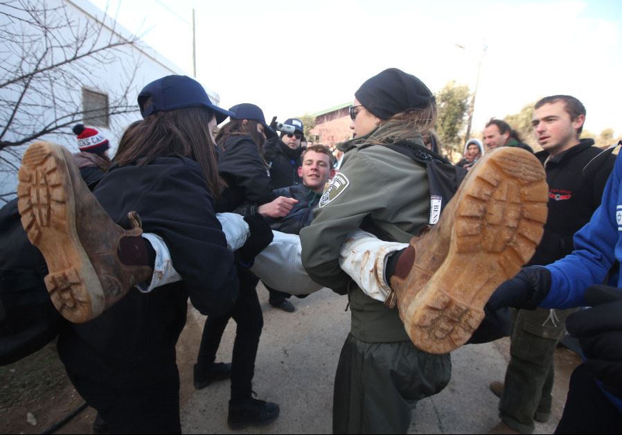 Evacuation of Amona