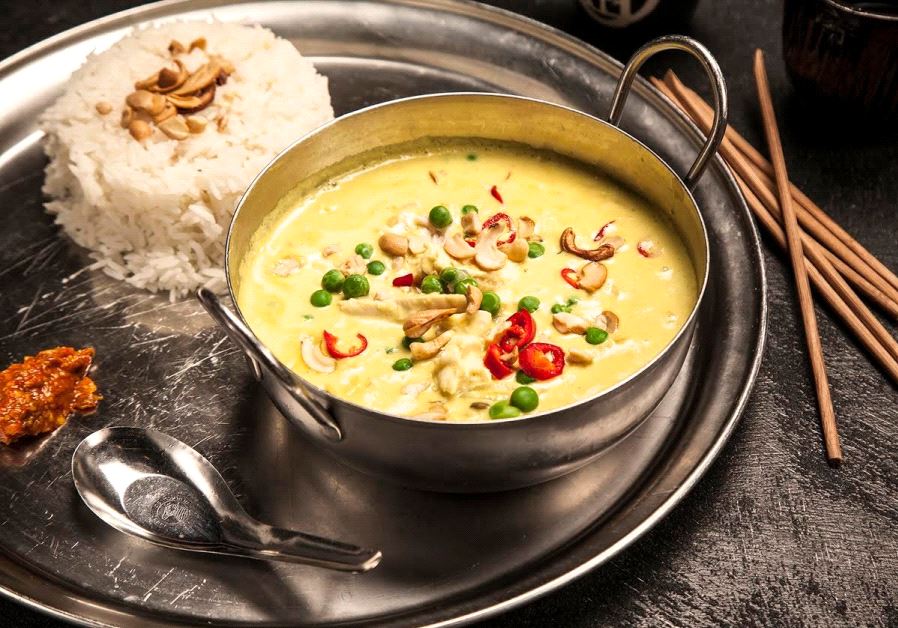 Green curry at Minna Tomei