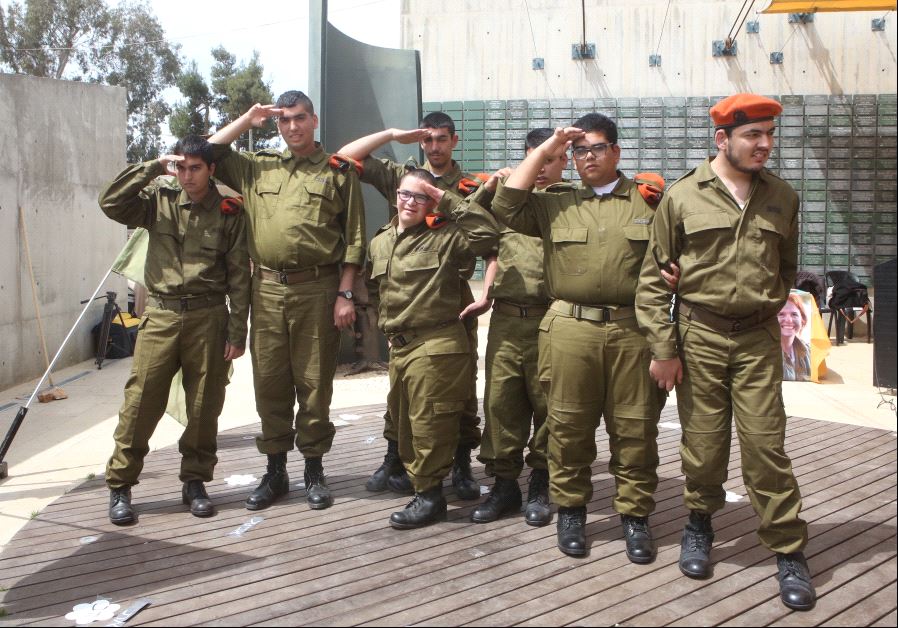 Developmentally disabled soldiers sworn into IDF