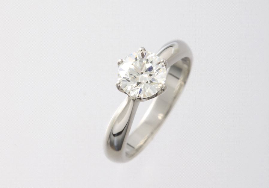 A diamond ring (illustrative)