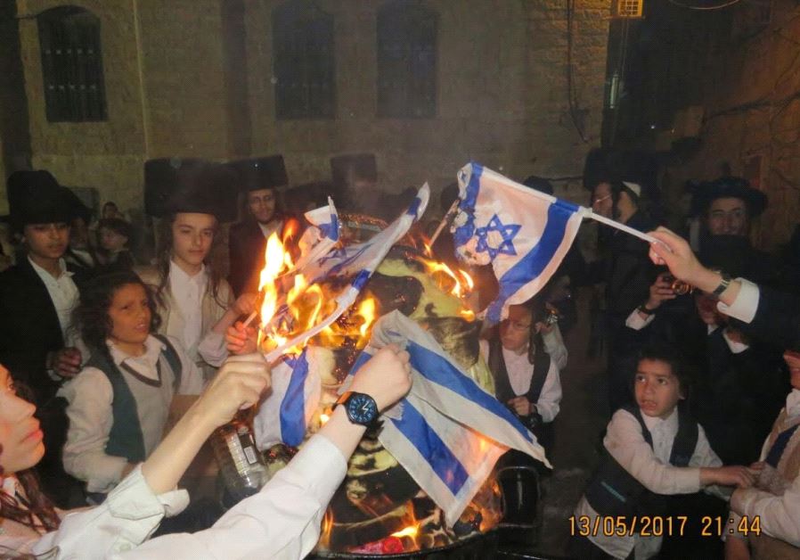 Haredi extremists burn haredi IDF soldier in effigy