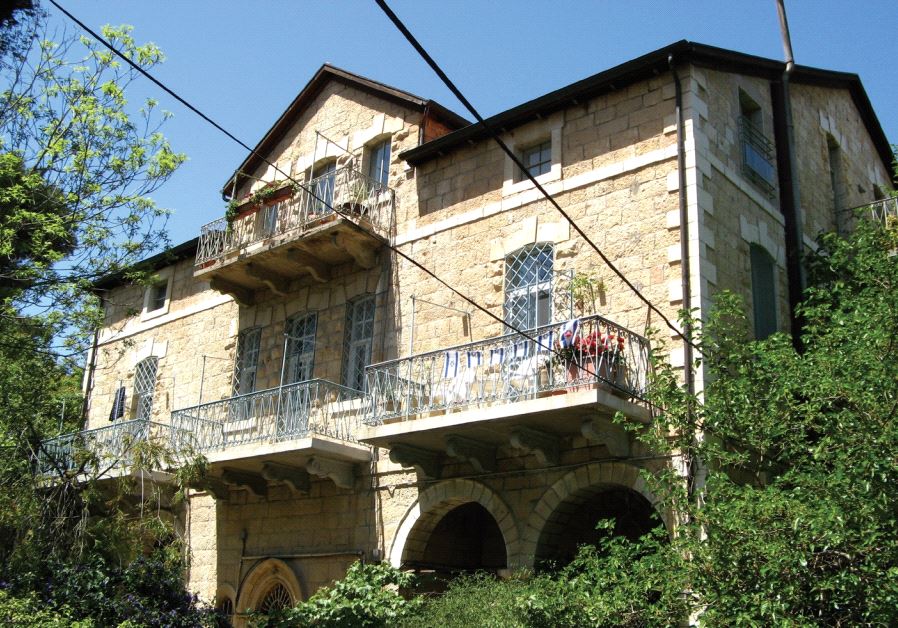 A stately residence in Baka