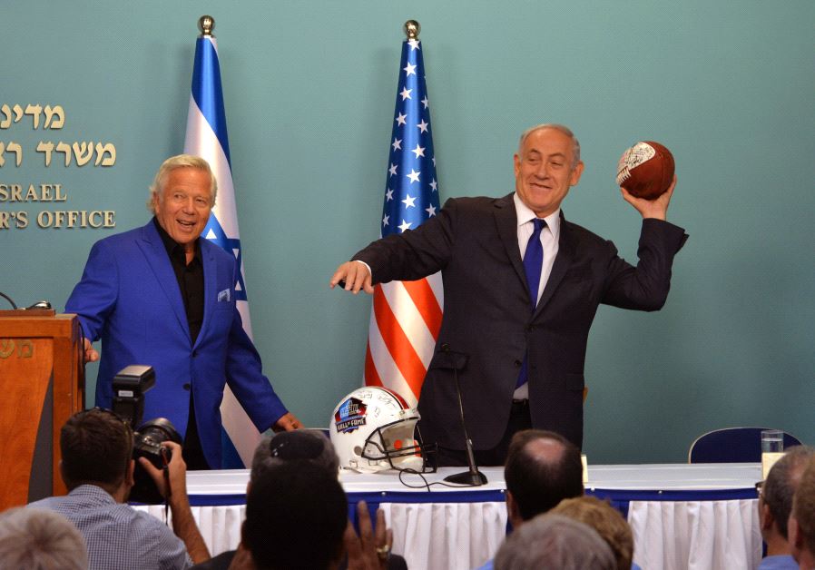 Netanyahu and Robert Kraft